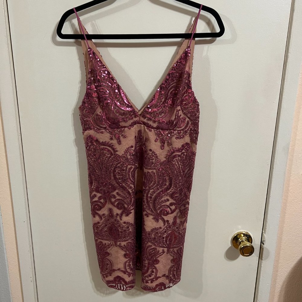 Free People Night Shimmer Mini Dress Size 2 Pink Nude Sequin V Neck Party - Picture 2 of 14